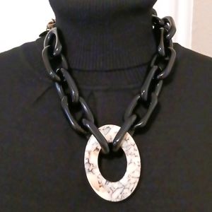 PONO Chunky Italian resine necklace